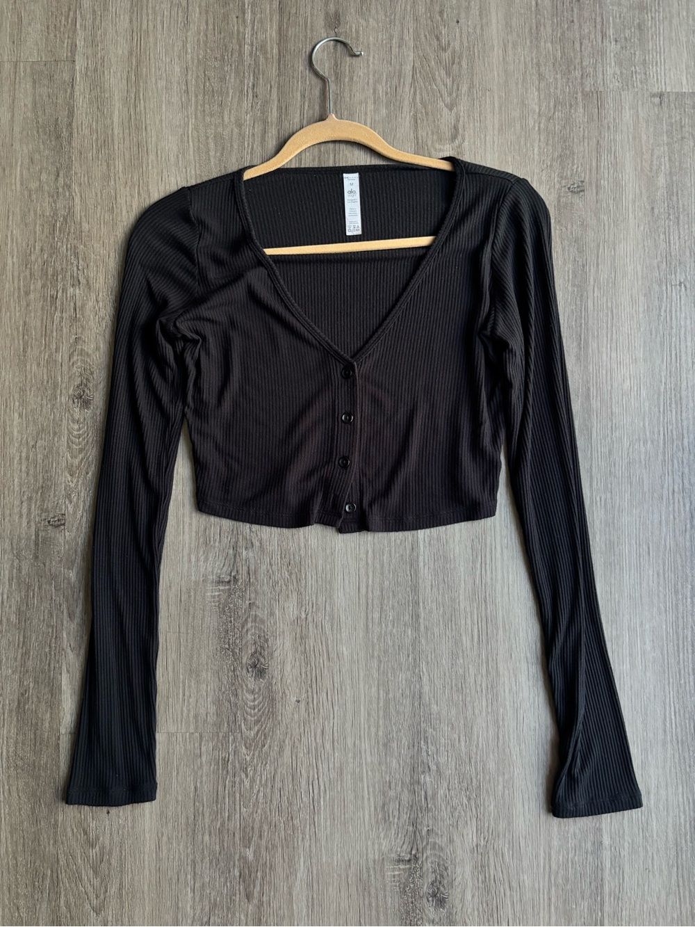 Alo Yoga Ribbed Crop Long Sleeve Shirt
